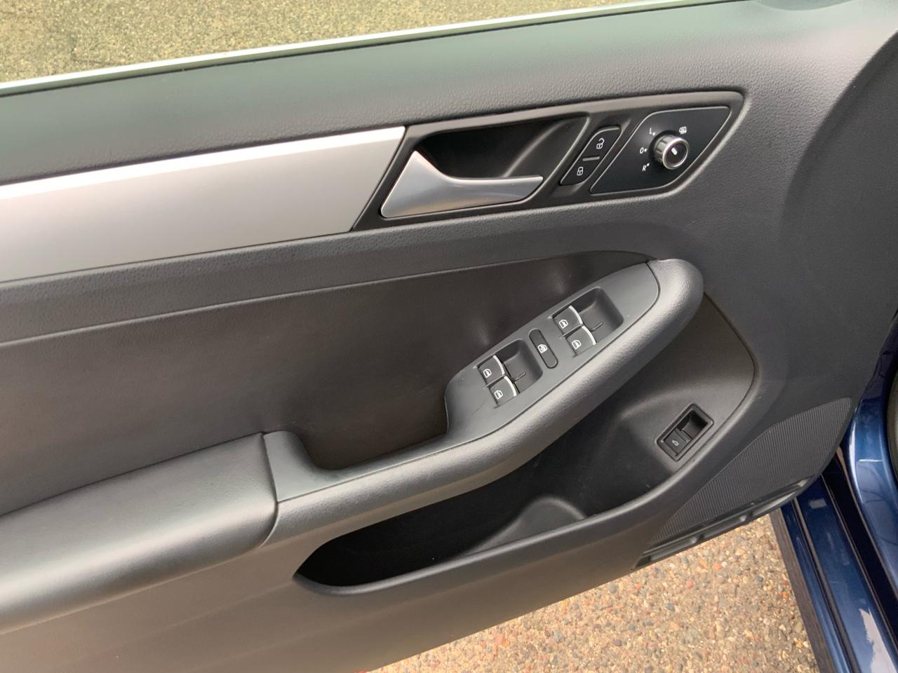 Volkswagen Jetta SE 2014