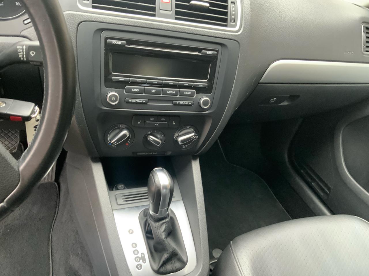 Volkswagen Jetta SE 2014