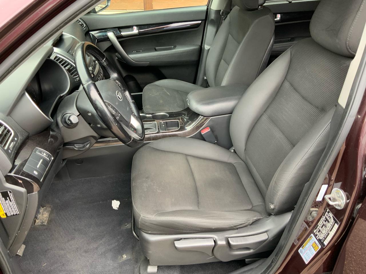 Kia Sorento LX 2WD 2014