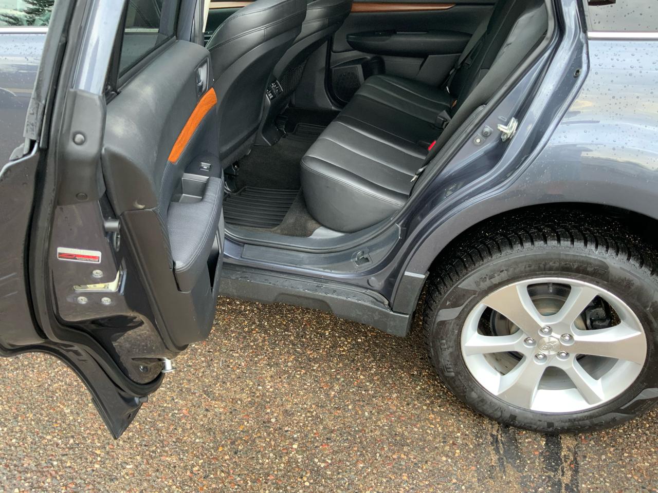 Subaru Outback 2.5i Limited 2014