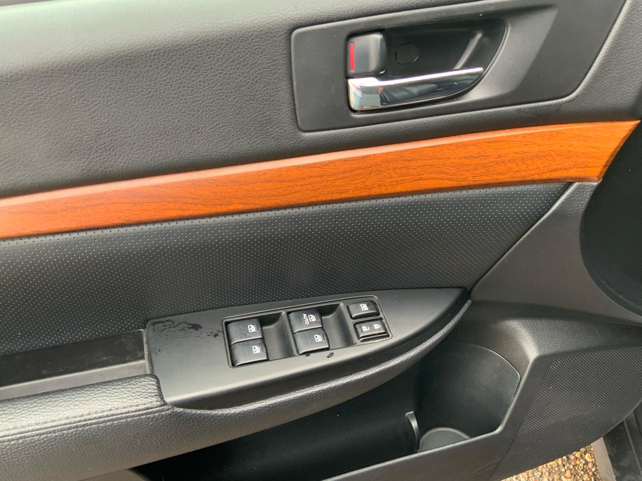 Subaru Outback 2.5i Limited 2014