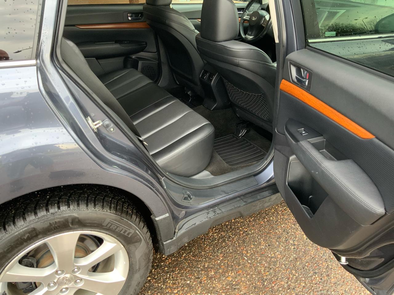 Subaru Outback 2.5i Limited 2014