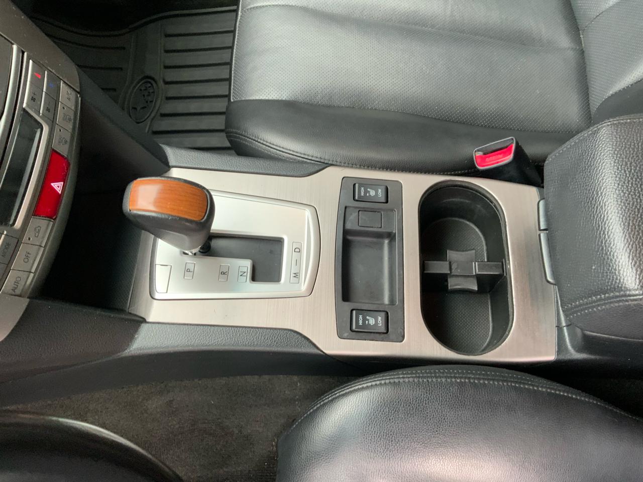 Subaru Outback 2.5i Limited 2014