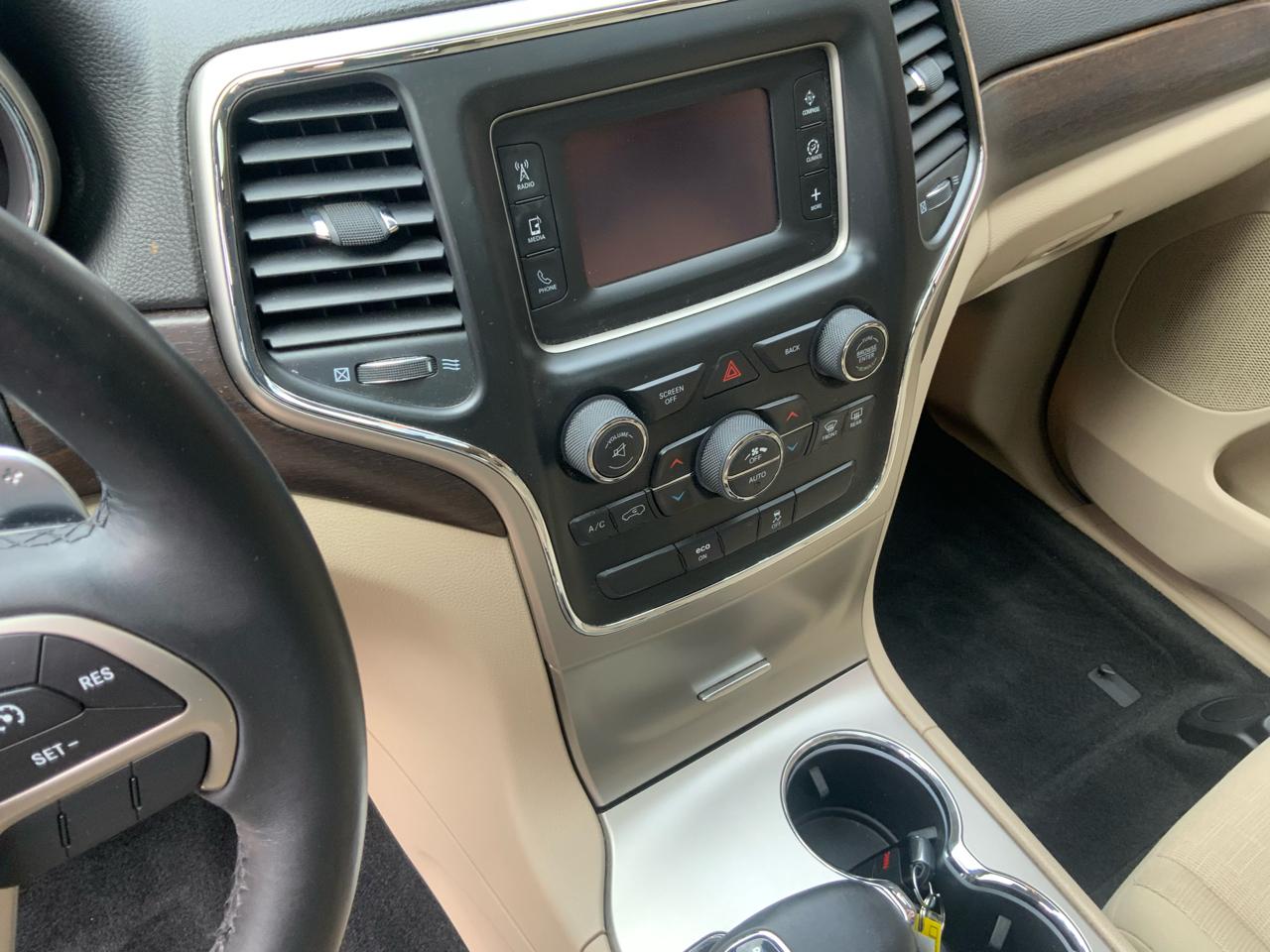 Jeep Grand Cherokee Laredo 4WD 2014