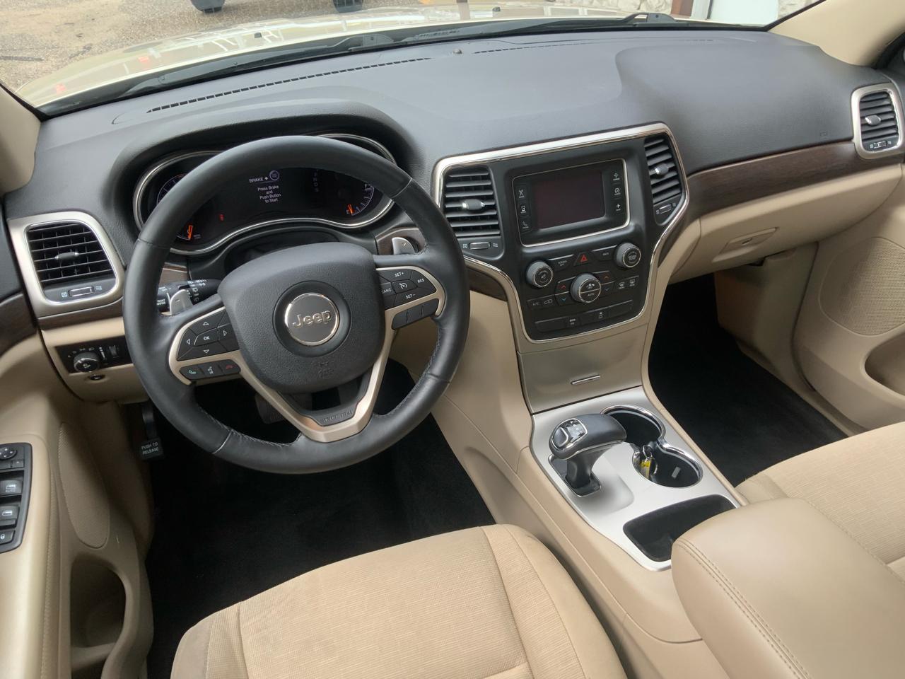 Jeep Grand Cherokee Laredo 4WD 2014