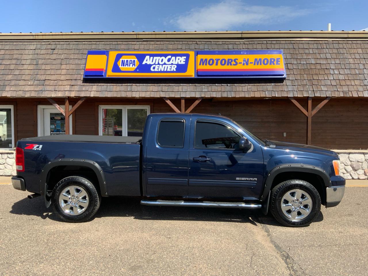 GMC Sierra 1500 SLT Ext. Cab 4WD 2011