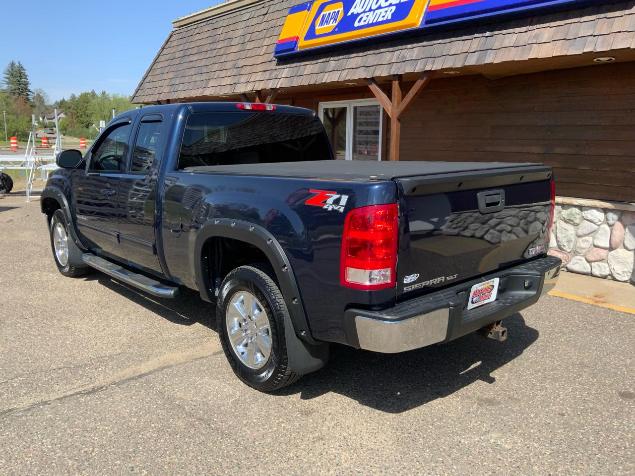 GMC Sierra 1500 SLT Ext. Cab 4WD 2011