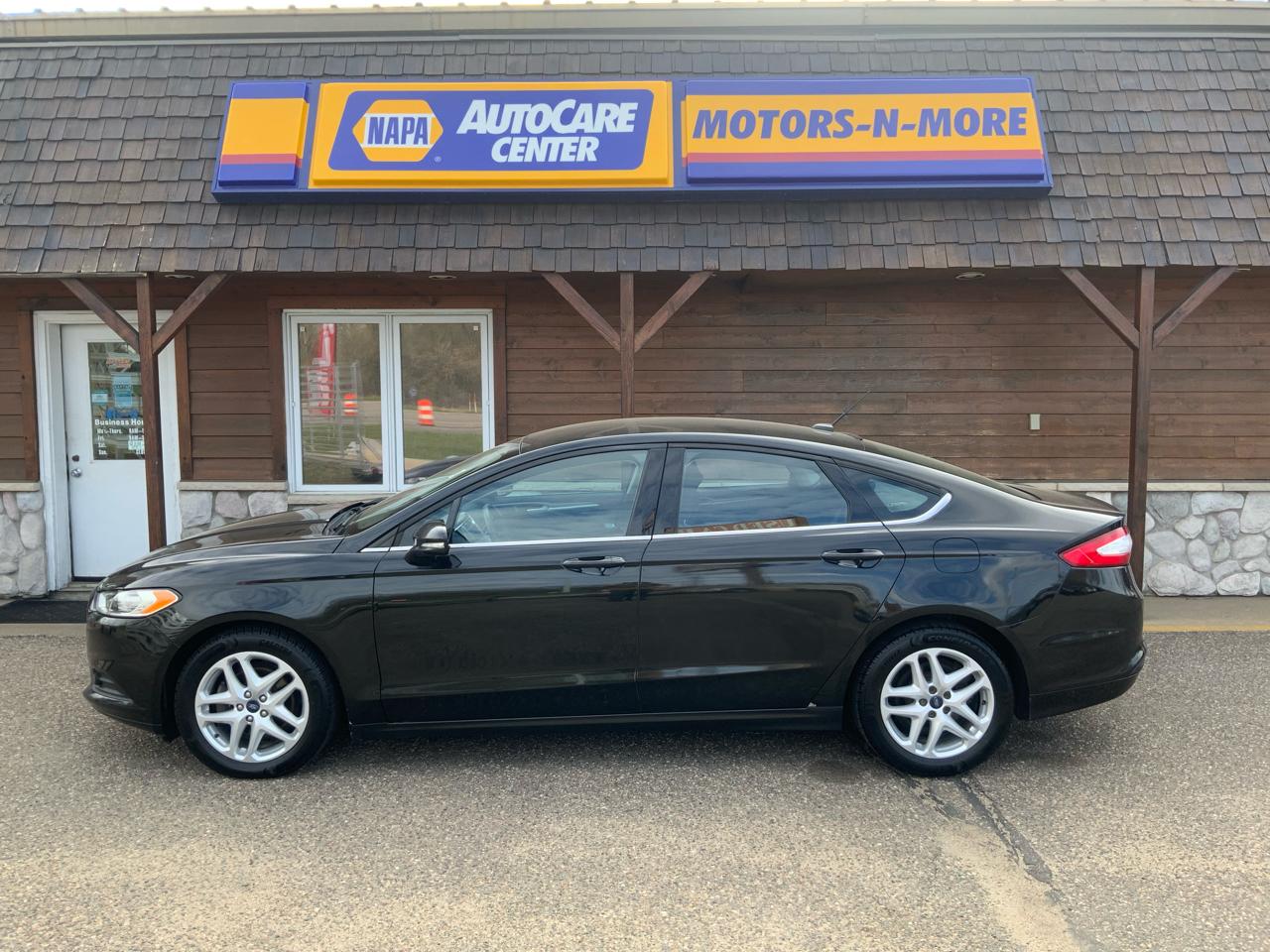 Ford Fusion SE 2015