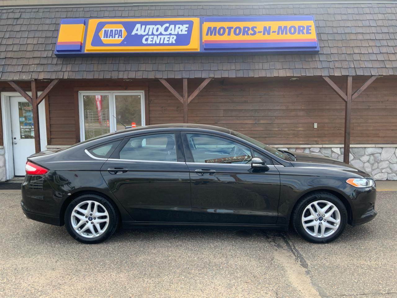 Ford Fusion SE 2015