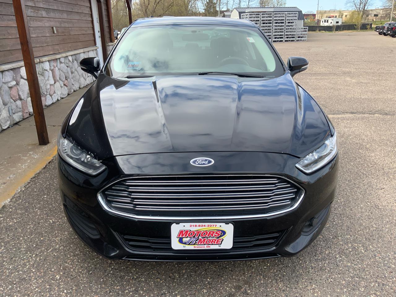 Ford Fusion SE 2015