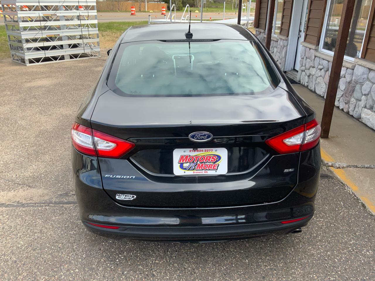 Ford Fusion SE 2015