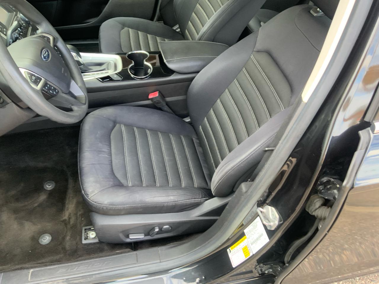 Ford Fusion SE 2015