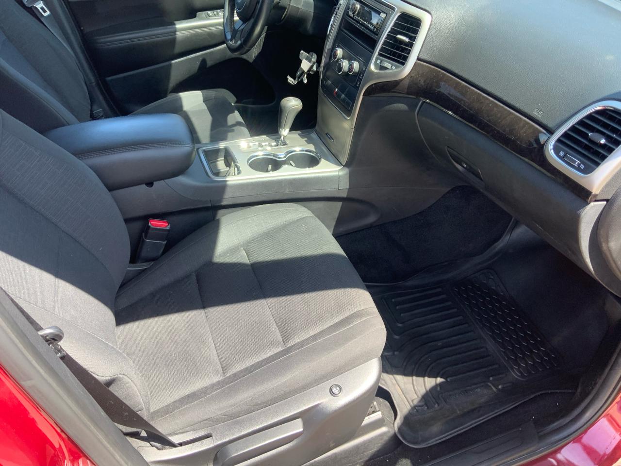 Jeep Grand Cherokee Laredo 4WD 2013