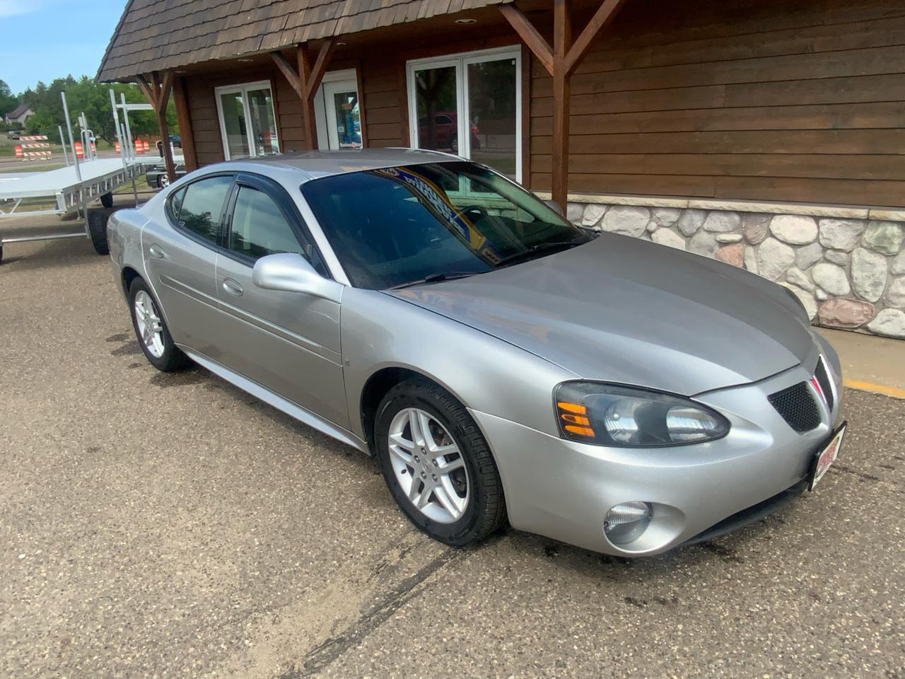 Pontiac Grand Prix GT sedan 2007