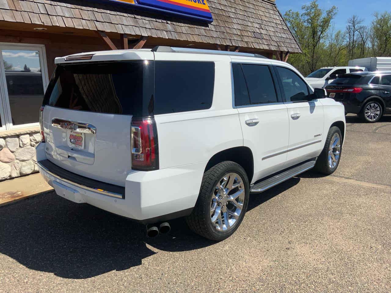 GMC Yukon Denali 4WD 2015