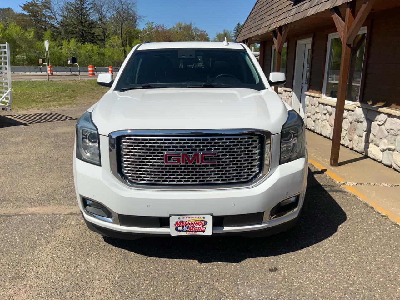 GMC Yukon Denali 4WD 2015
