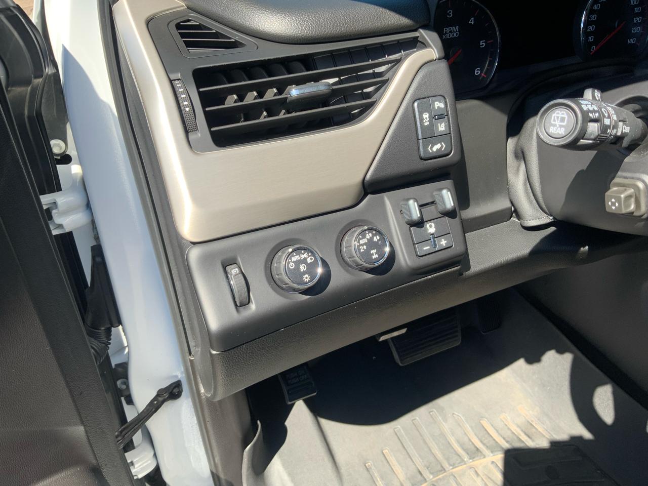 GMC Yukon Denali 4WD 2015