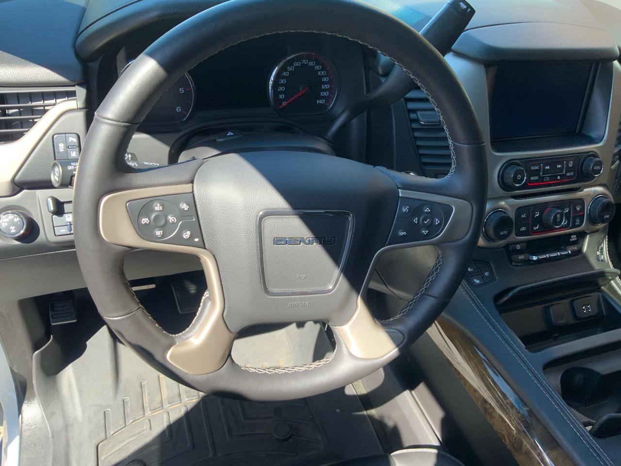 GMC Yukon Denali 4WD 2015