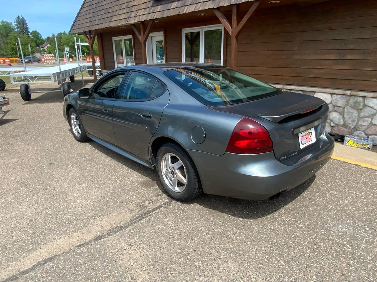 Pontiac Grand Prix GT2 2004