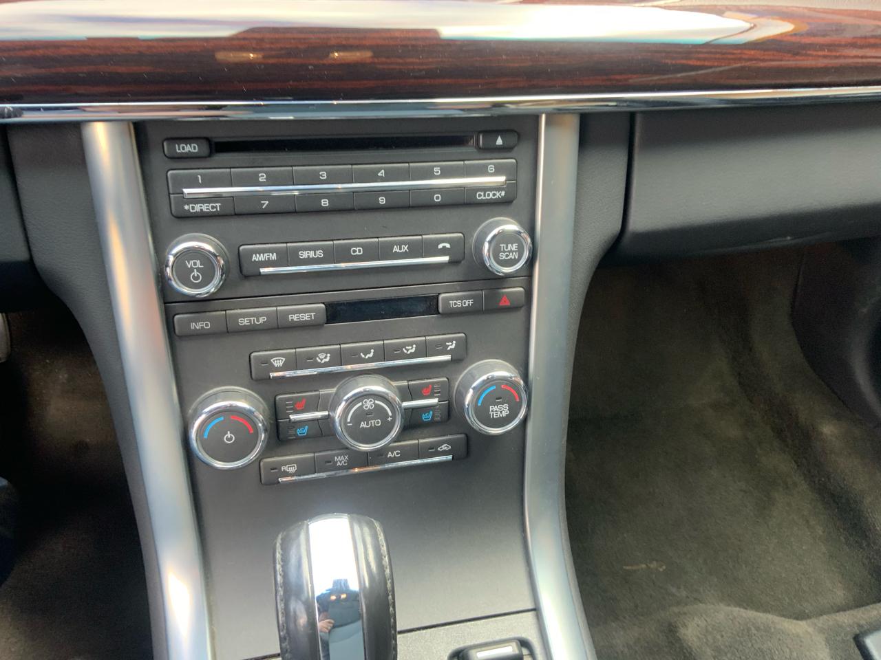 Lincoln MKS 3.7L FWD 2012