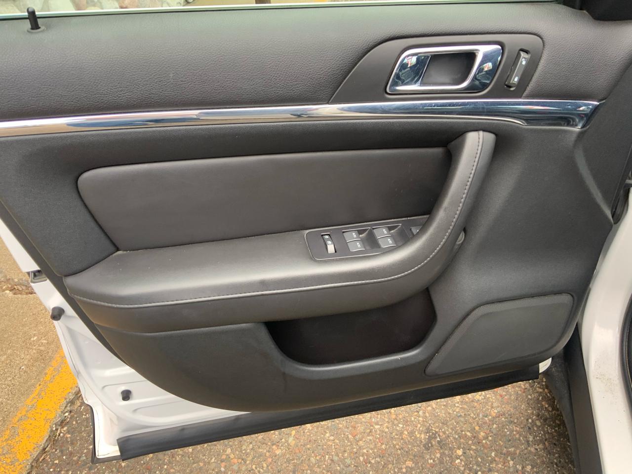 Lincoln MKS 3.7L FWD 2012