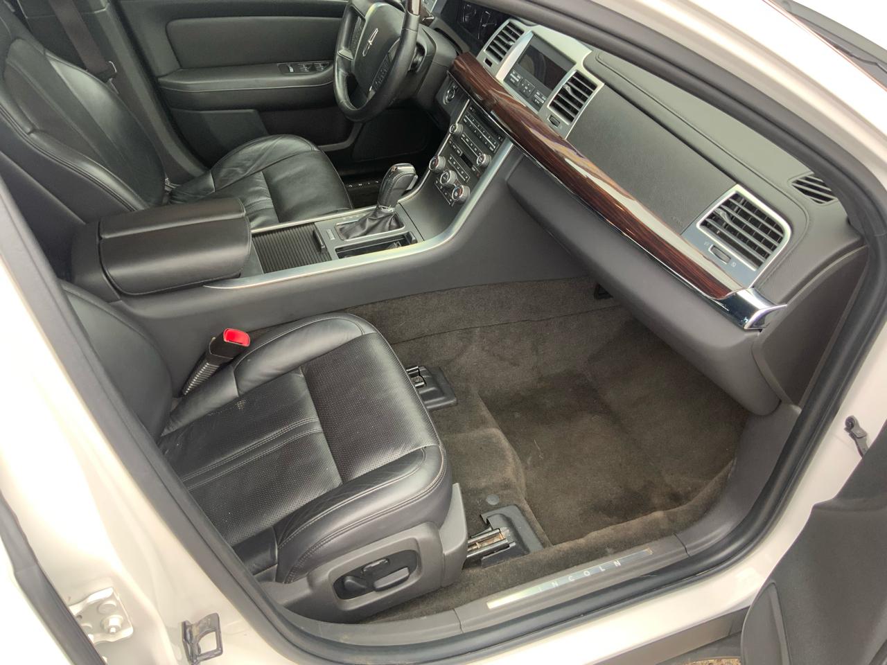 Lincoln MKS 3.7L FWD 2012