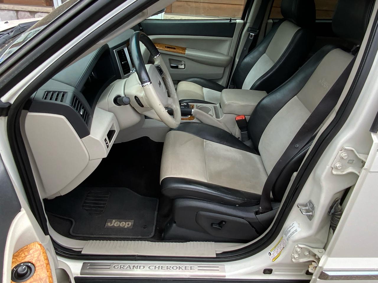 Jeep Grand Cherokee Limited 4WD 2010