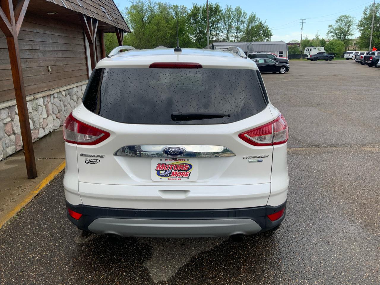 Ford Escape Titanium 4WD 2015