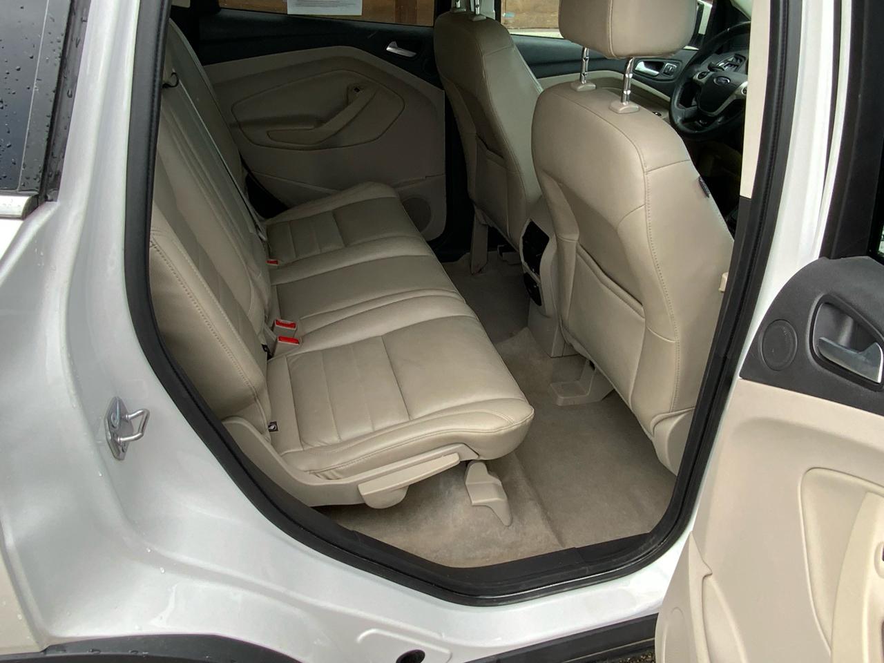 Ford Escape Titanium 4WD 2015