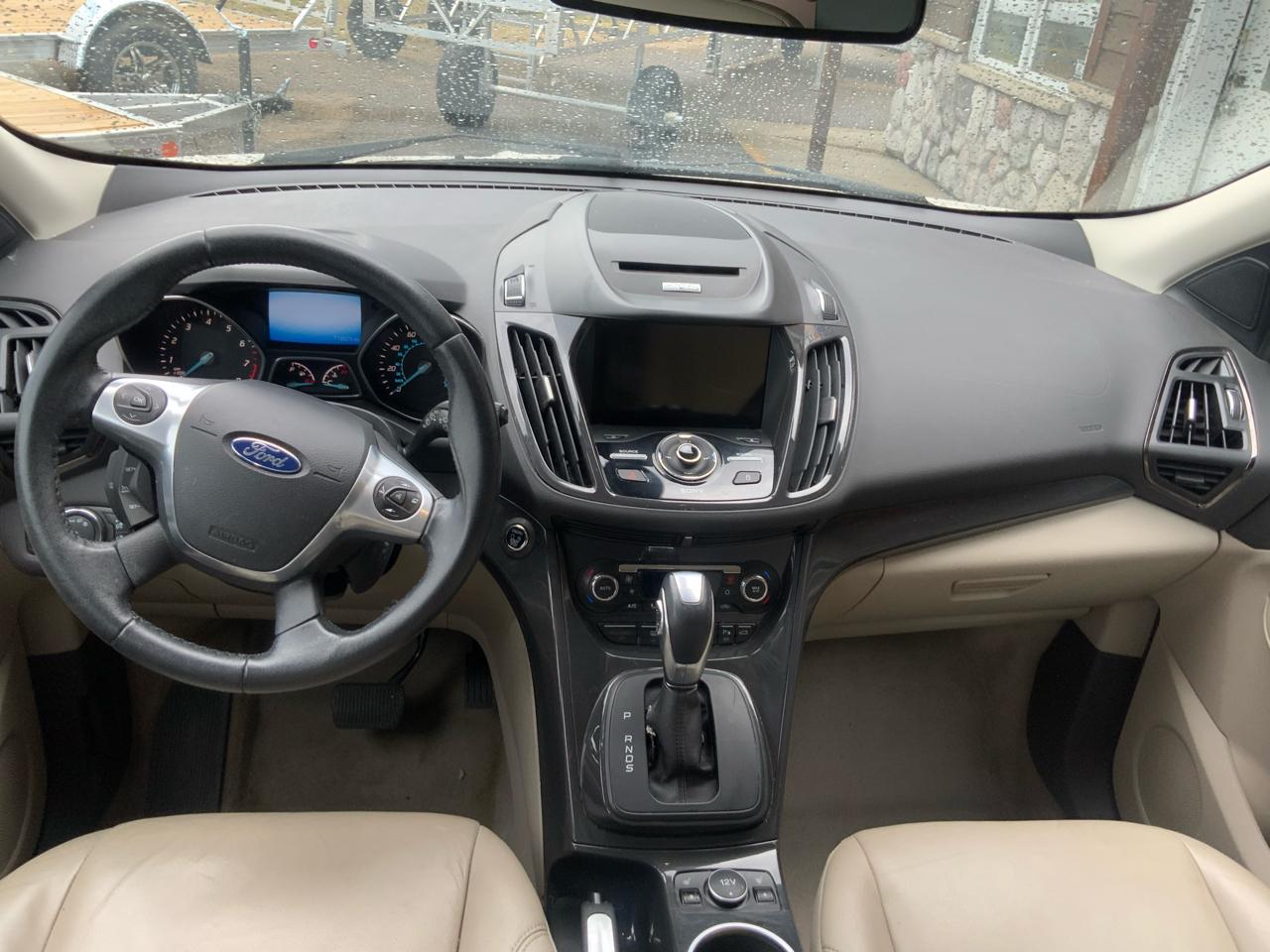 Ford Escape Titanium 4WD 2015