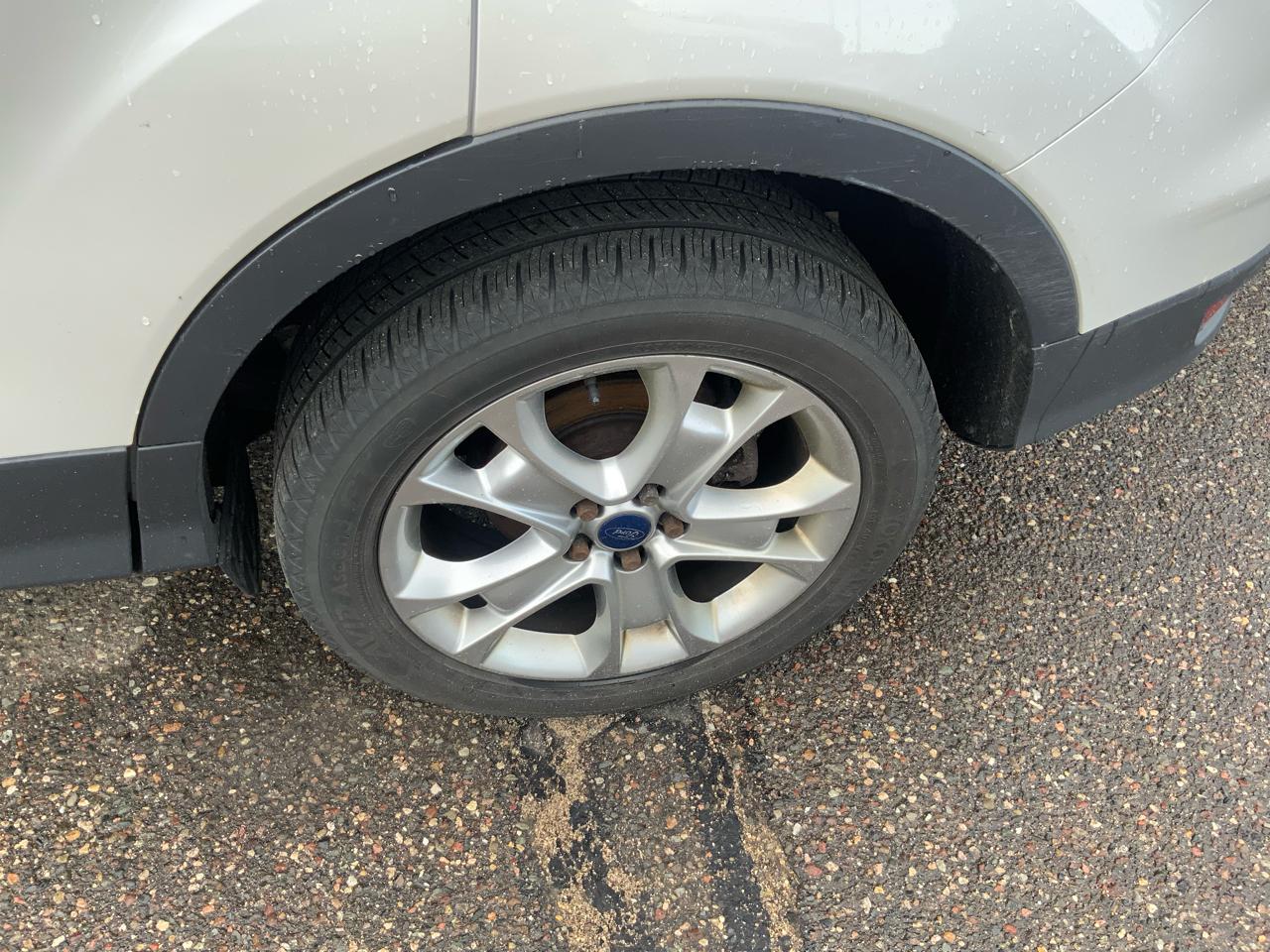 Ford Escape Titanium 4WD 2015