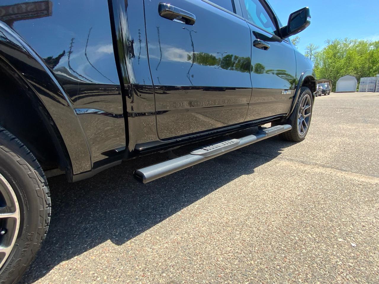 RAM 1500 Laramie Crew Cab SWB 4WD 2019