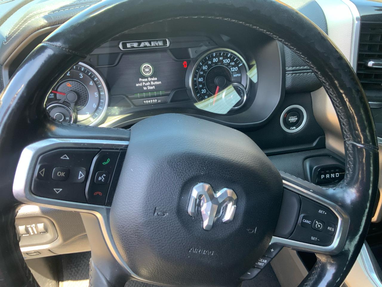 RAM 1500 Laramie Crew Cab SWB 4WD 2019