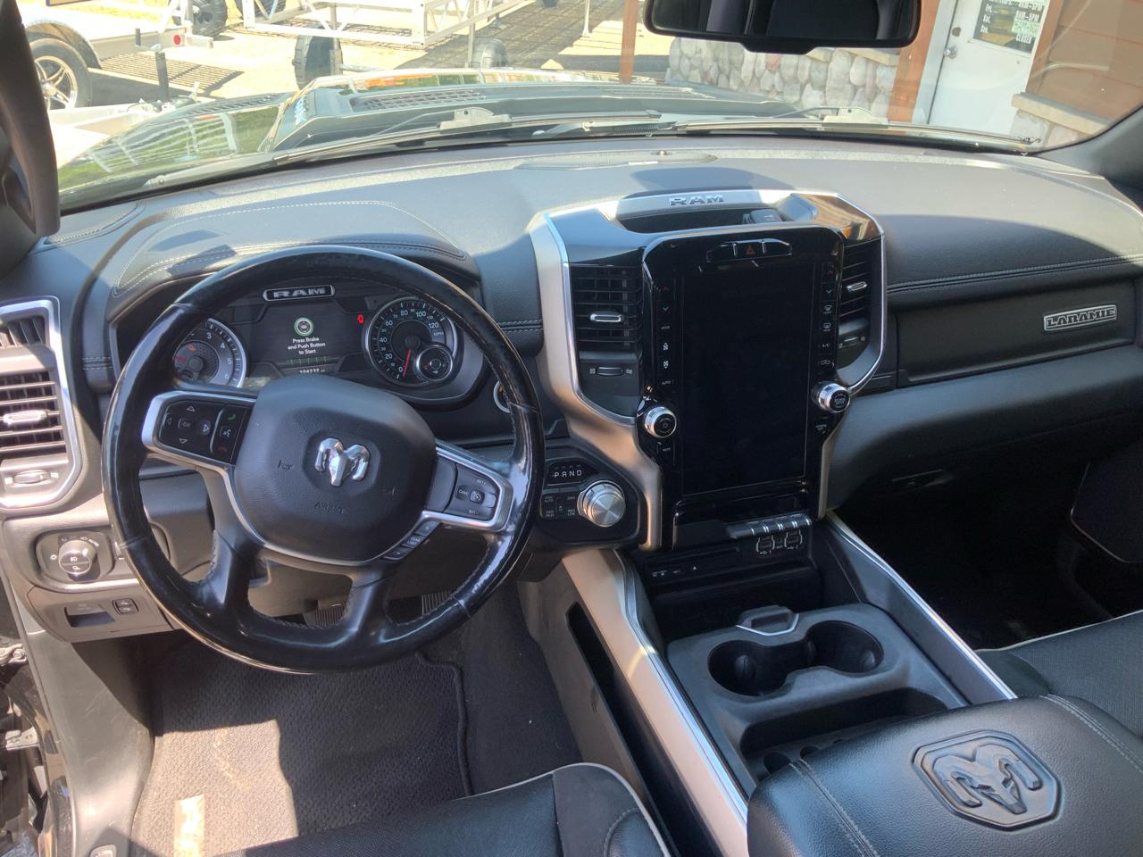 RAM 1500 Laramie Crew Cab SWB 4WD 2019