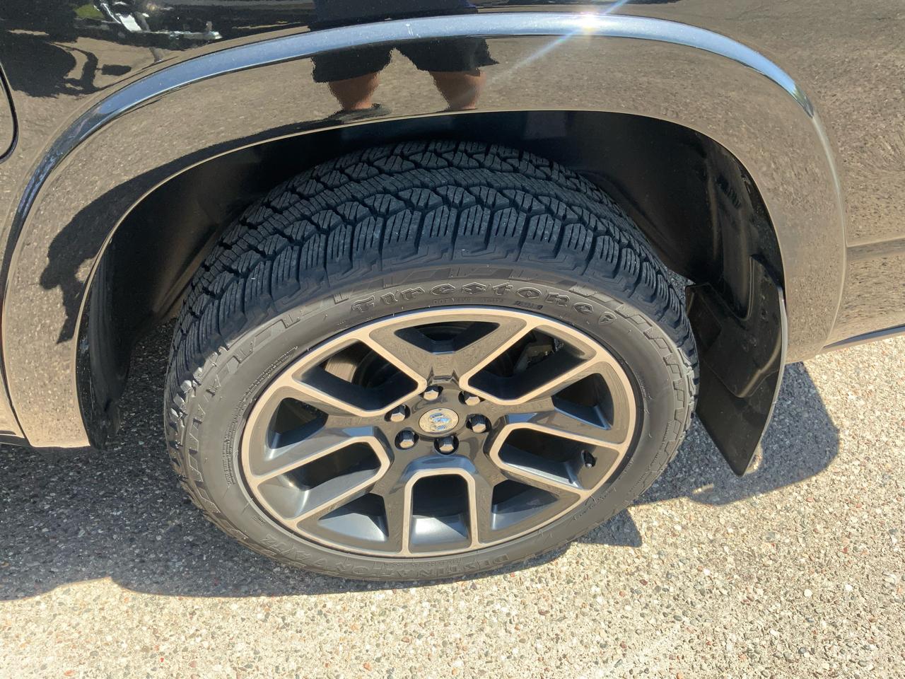 RAM 1500 Laramie Crew Cab SWB 4WD 2019