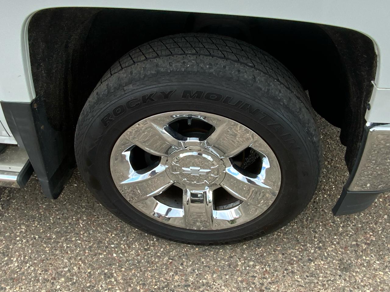 Chevrolet Silverado 1500 LTZ Double Cab Short Box 4WD 2015