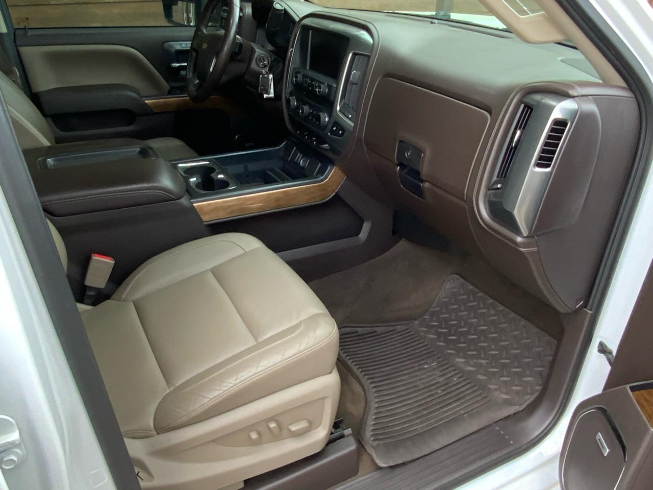 Chevrolet Silverado 1500 LTZ Double Cab Short Box 4WD 2015