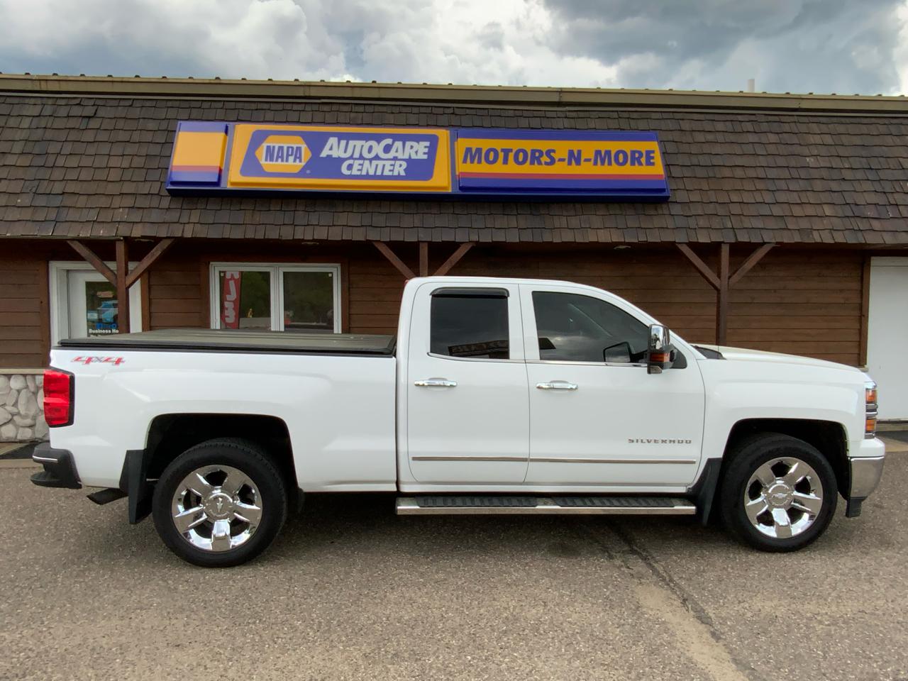 Chevrolet Silverado 1500 LTZ Double Cab Short Box 4WD 2015