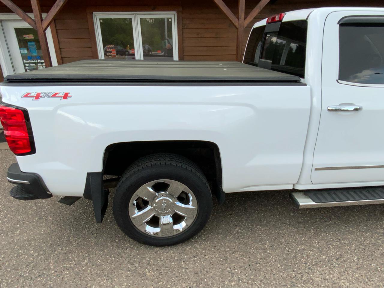 Chevrolet Silverado 1500 LTZ Double Cab Short Box 4WD 2015