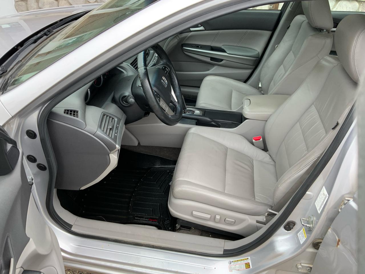 Honda Accord EX-L Sedan AT 2010