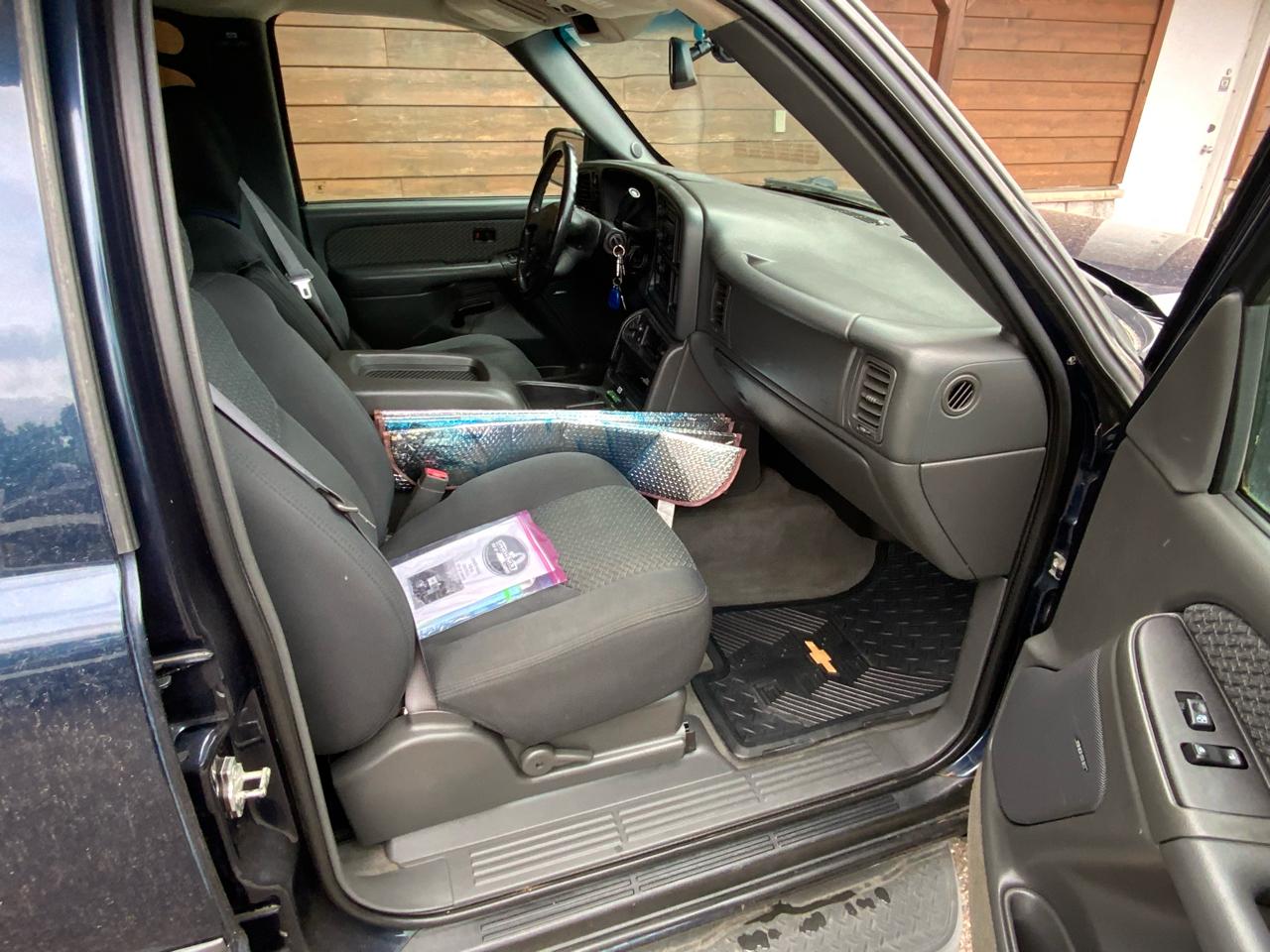 Chevrolet Avalanche 1500 4WD 2004