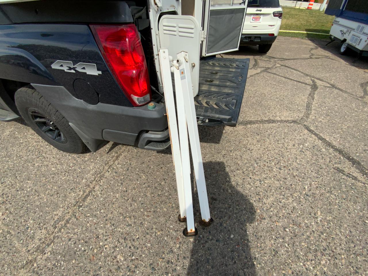 Chevrolet Avalanche 1500 4WD 2004