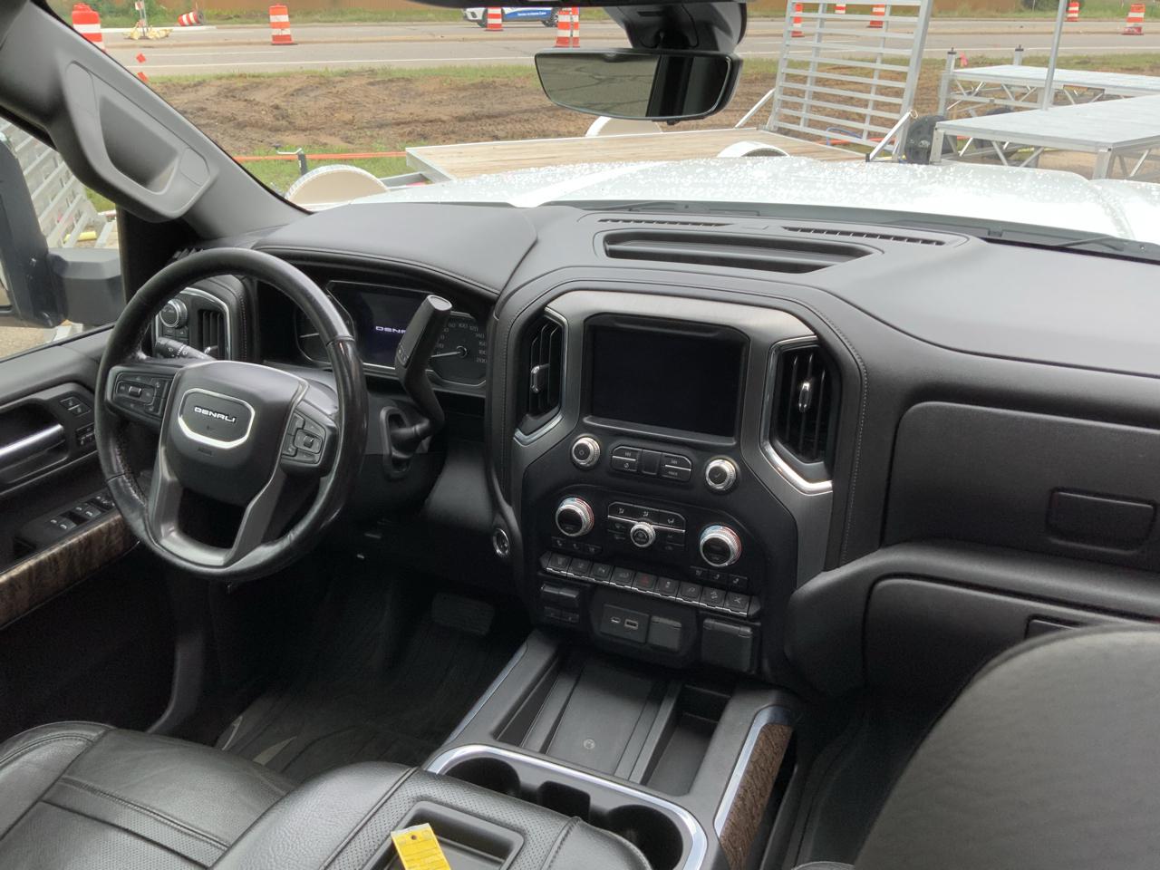 GMC Sierra 2500HD Denali Crew Cab 4WD 2021