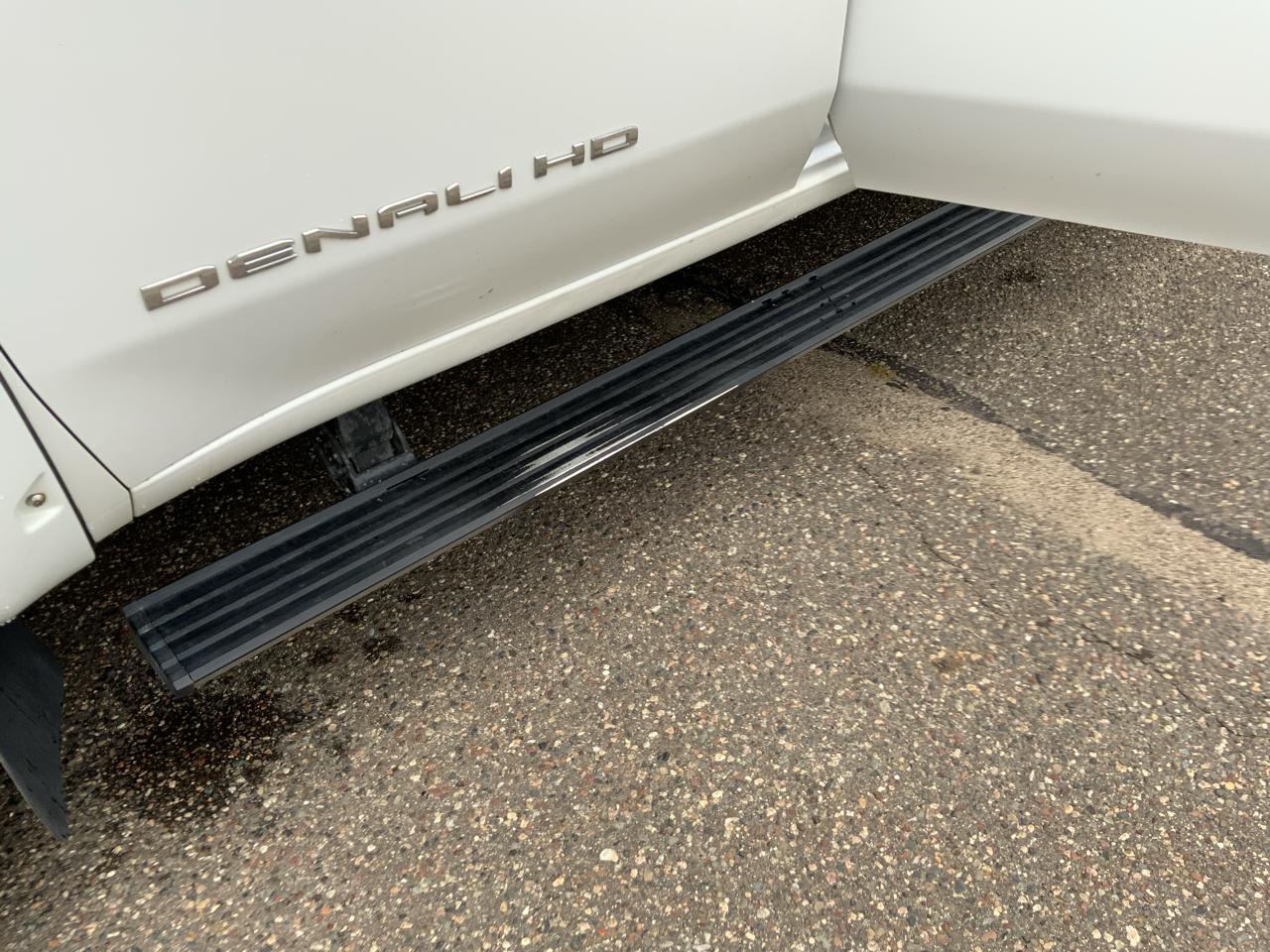 GMC Sierra 2500HD Denali Crew Cab 4WD 2021