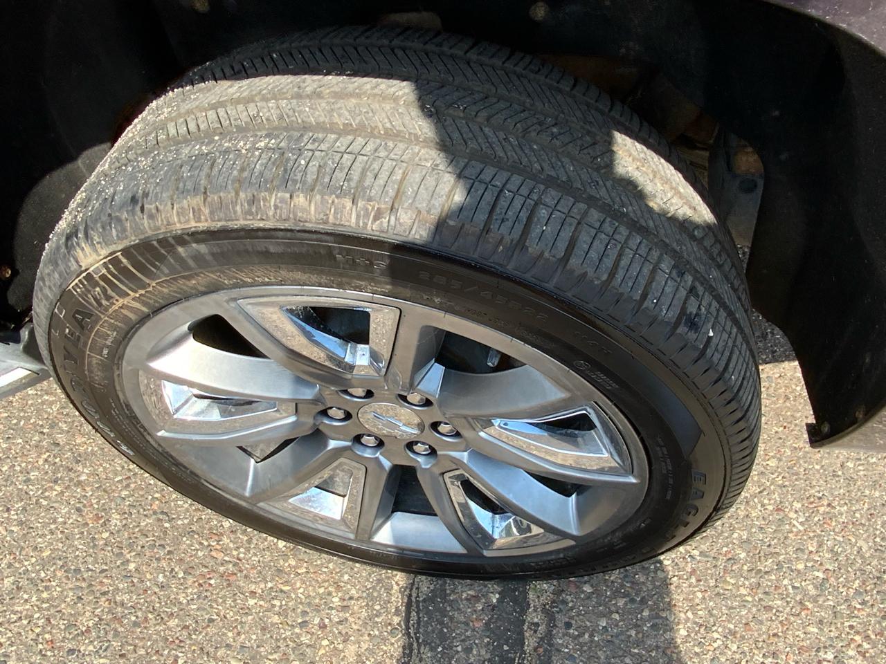 Chevrolet Tahoe LTZ 4WD 2015
