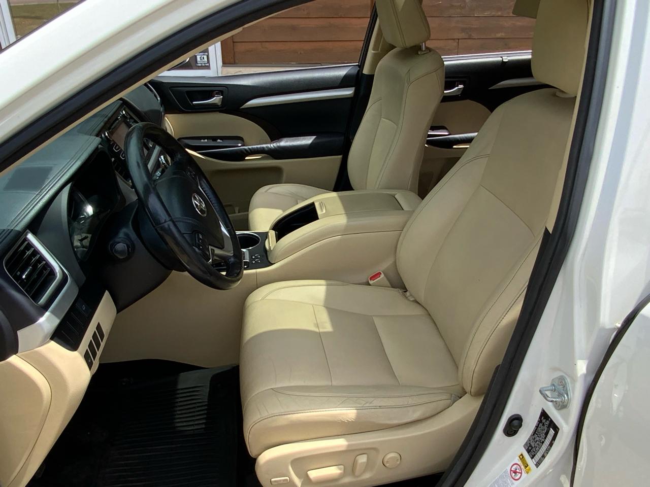 Toyota Highlander XLE AWD V6 2014