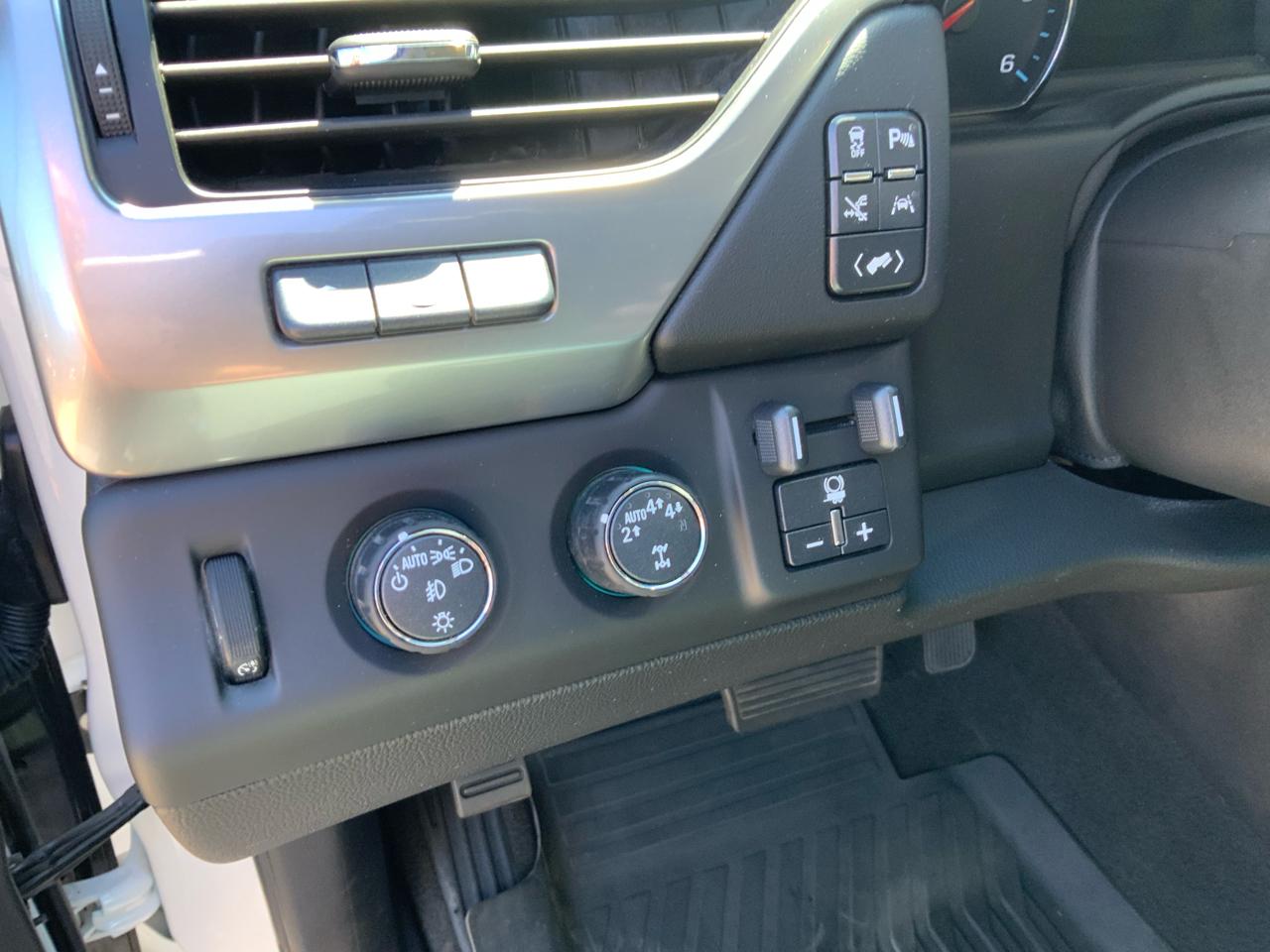 Chevrolet Suburban Premier 4WD 2020