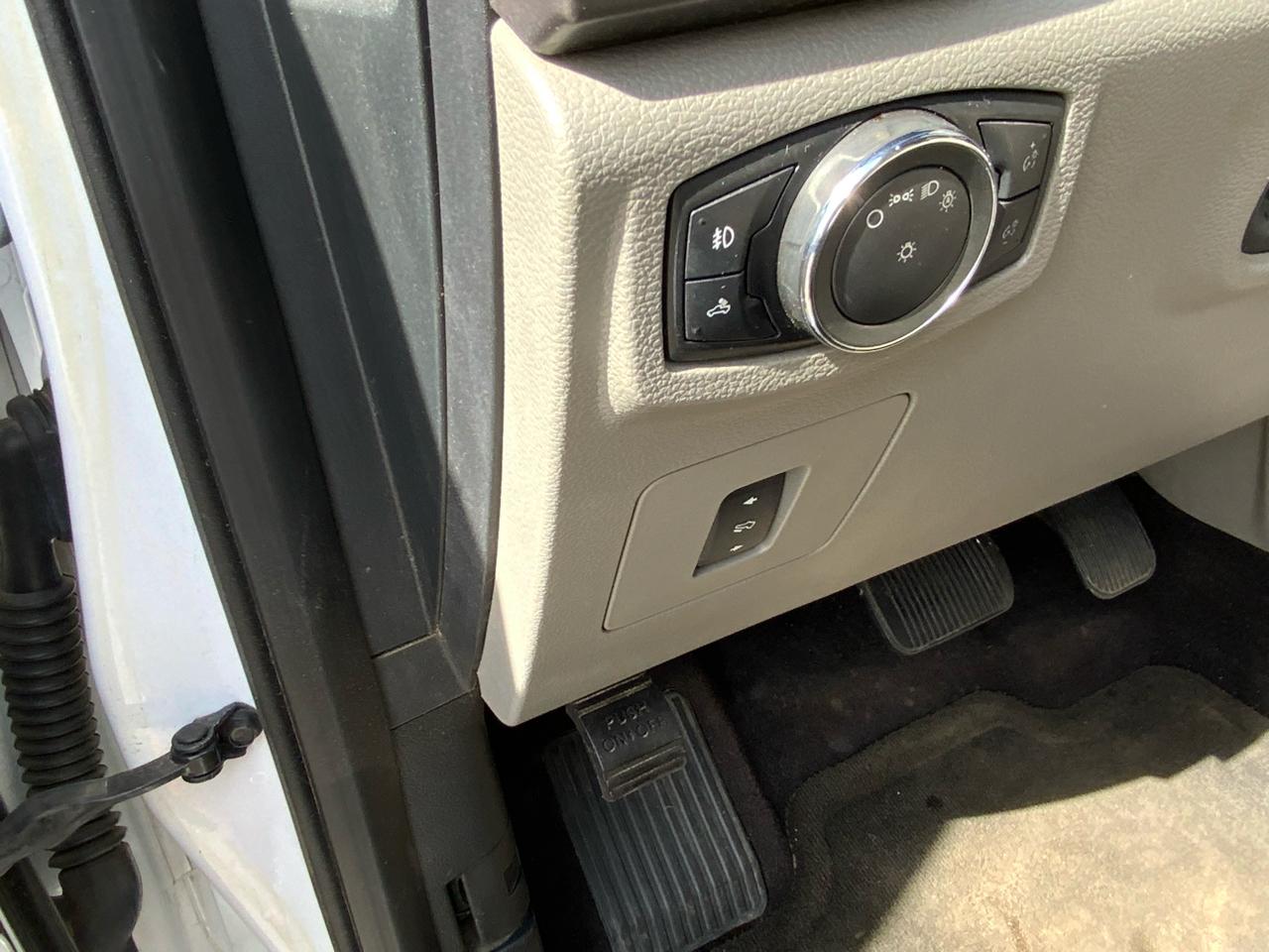 Ford F-150 4WD SuperCrew 157" XLT 2015