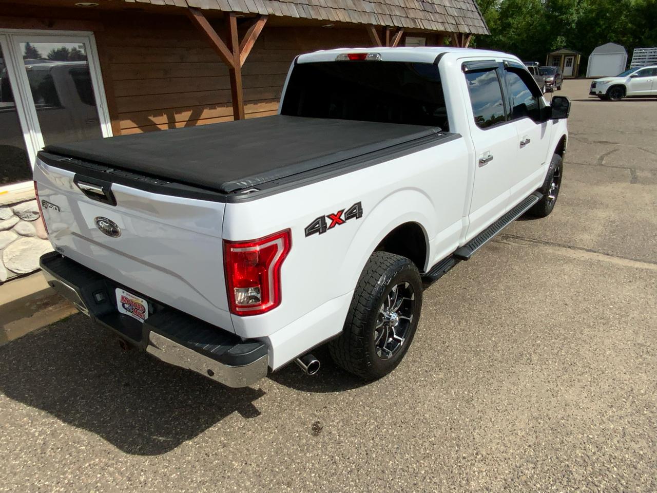 Ford F-150 4WD SuperCrew 157" XLT 2015
