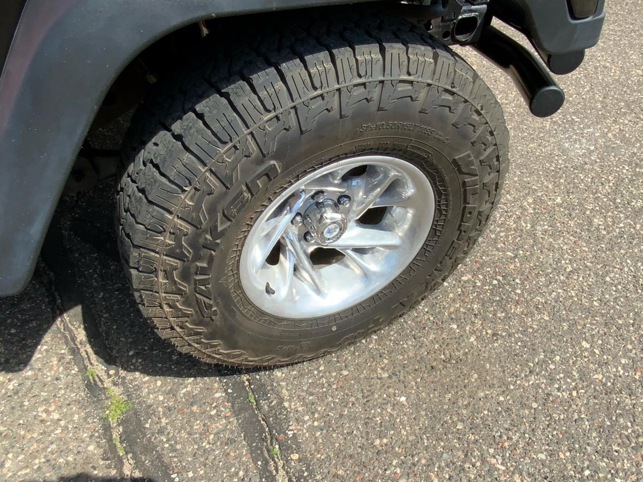 Jeep Wrangler SE 1999